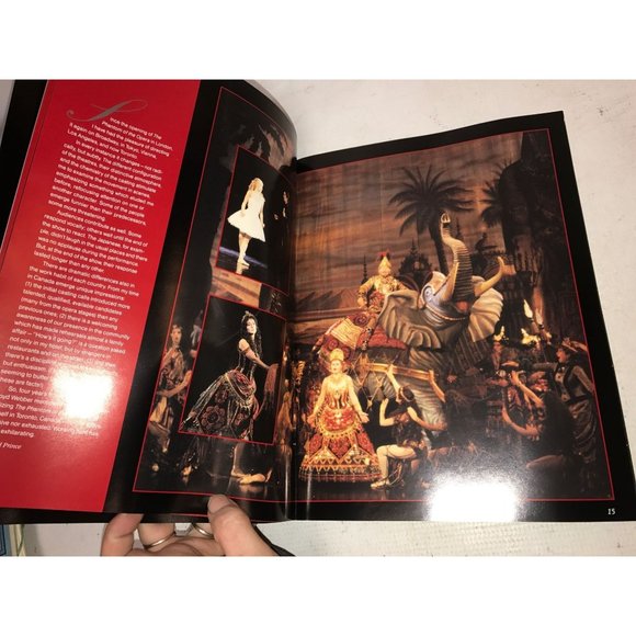 The Phantom Of the Opera Pantages Theatre Toronto Book & 2 Theatre Programs - Picture 10 of 16